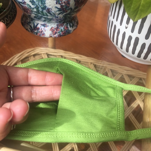 FACE CLOTH MASK/ NWT/ WASHABLE/ MADE IN CANADA - Picture 3 of 5